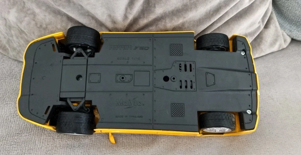 Ferrari F50 Jaune. Maisto 1/18, Années 90 - Photo 4/4