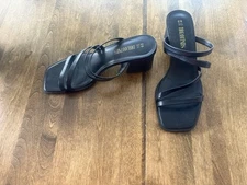 Sandel Dreampair Size 9.5 strappy slip-on 