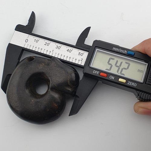Black Magnetic Antique Stone jade Animal carving stone Amulet Bead - Picture 19 of 20