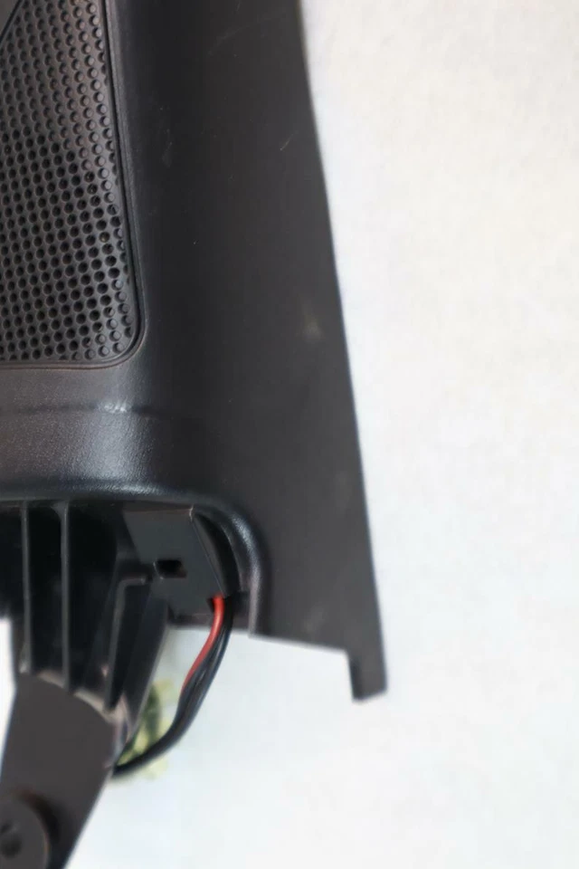 2007-2016 VW EOS - Front Right DOOR Tweeter Speaker W/ Grille - Image 4 of 4