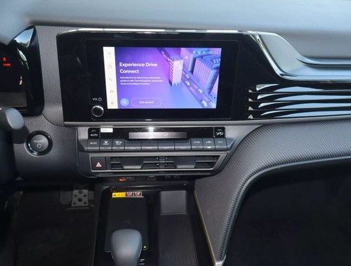 2025 Toyota Camry SE Sedan 4D - Picture 14 of 21