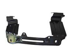 Original Audi Q8 4M Stoßfänger Kotflügel Verstärkung Halter vorn links 4M8821431