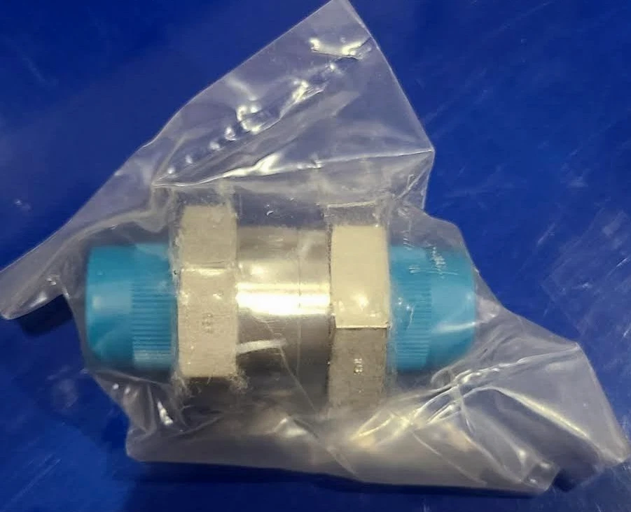 Swagelok SS-CHM12-EP-1/3, Stainless Steel Poppet Check Valve 5000 PSIG 3/4" MNPT - Image 4 of 4