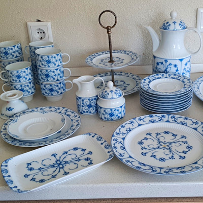 Kaiser Aster Porzellan Kaffeeservice 6 Gedecke blau-weiß geblümt Vintage