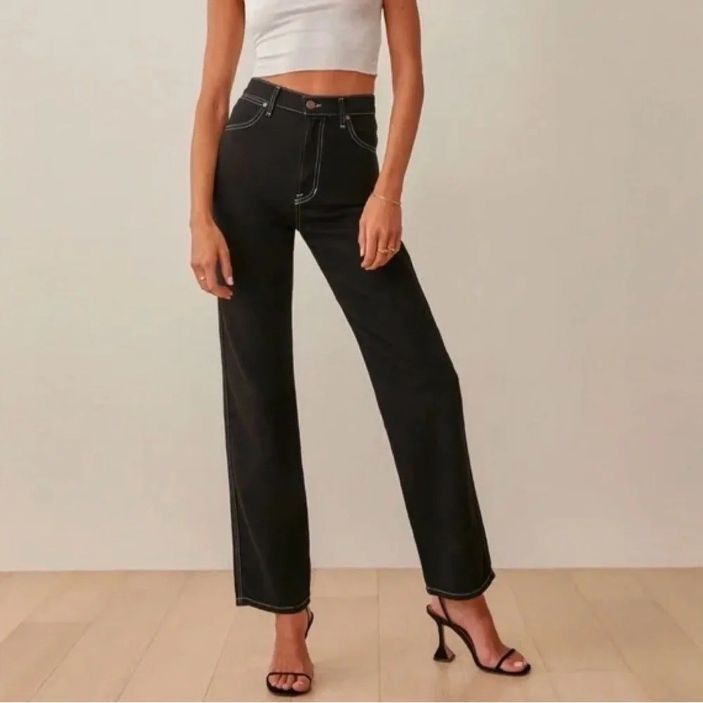✨ Reformation Cowboy Black Contrast Stitch High Rise Straight Jeans 23 ✨