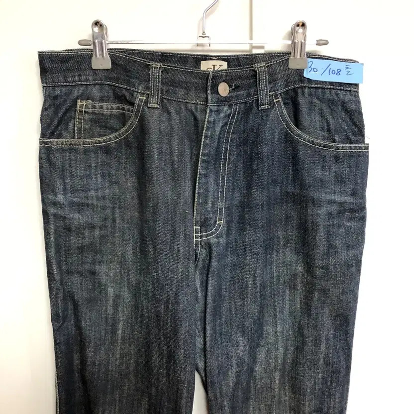 Calvin Klein Men's Blue Jeans, Size 30, Excellent Condition thumbnail 3