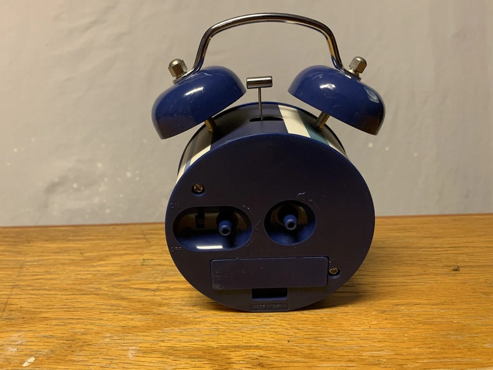 4 inches Battery Operated Twin Bell Loud Alarm Clock for Heavy Sleepers - Image 4 of 4