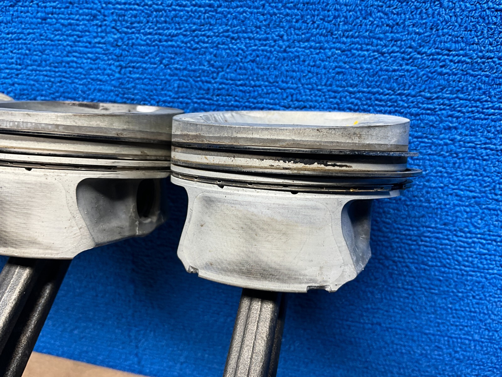 2006 - 2010 BENTLEY CONTINENTAL GTC ENGINE PISTON W/ CONNECTING ROD SET OF 3 OEM
