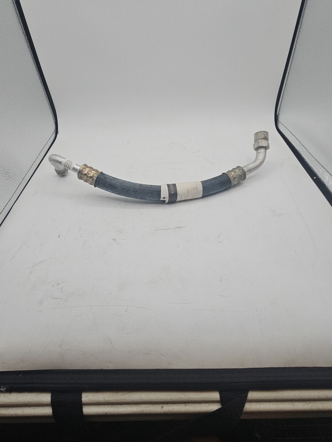 BENTLEY & ROLLS ROYCE -SUCTION HOSE (From VIN 24514 to 35700 approx) (UR70645)