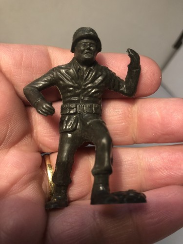 Marx 60 MM Medical GI's in Plastic 1950's Toy Soldiers - Picture 6 of 7