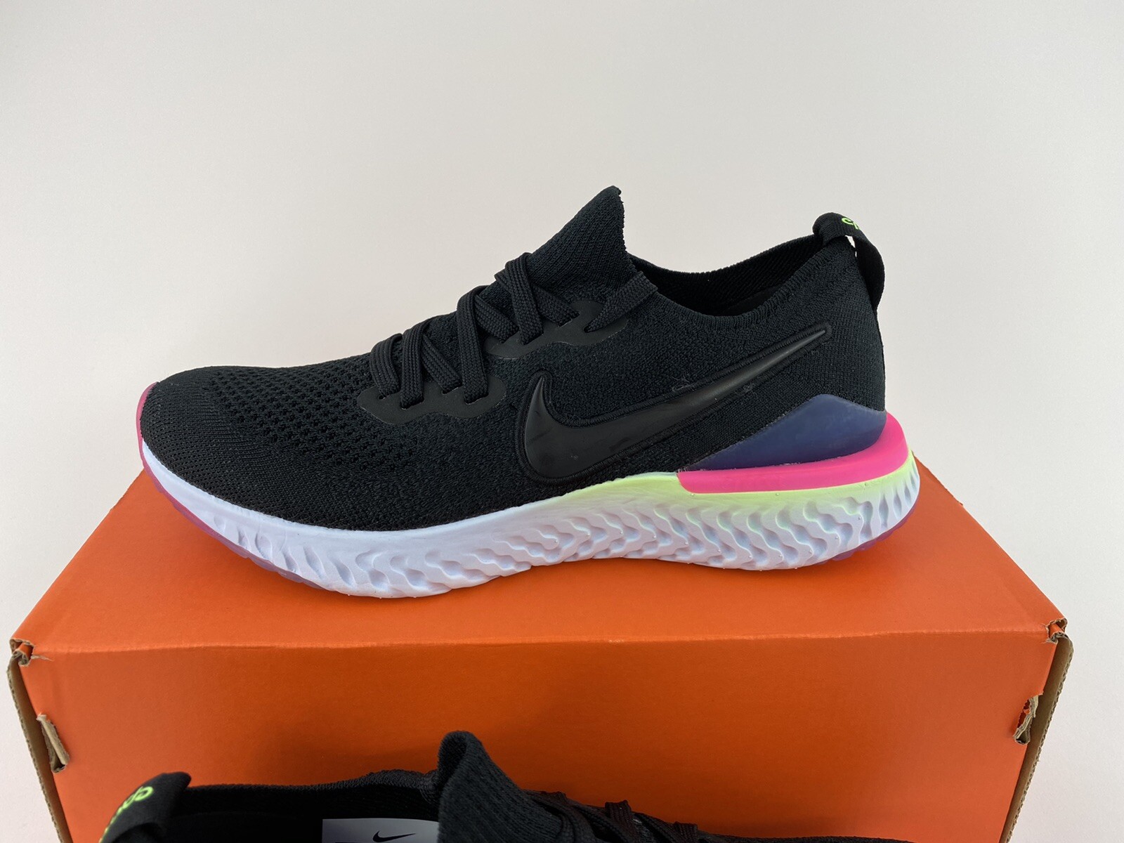 harga nike epic react flyknit 2