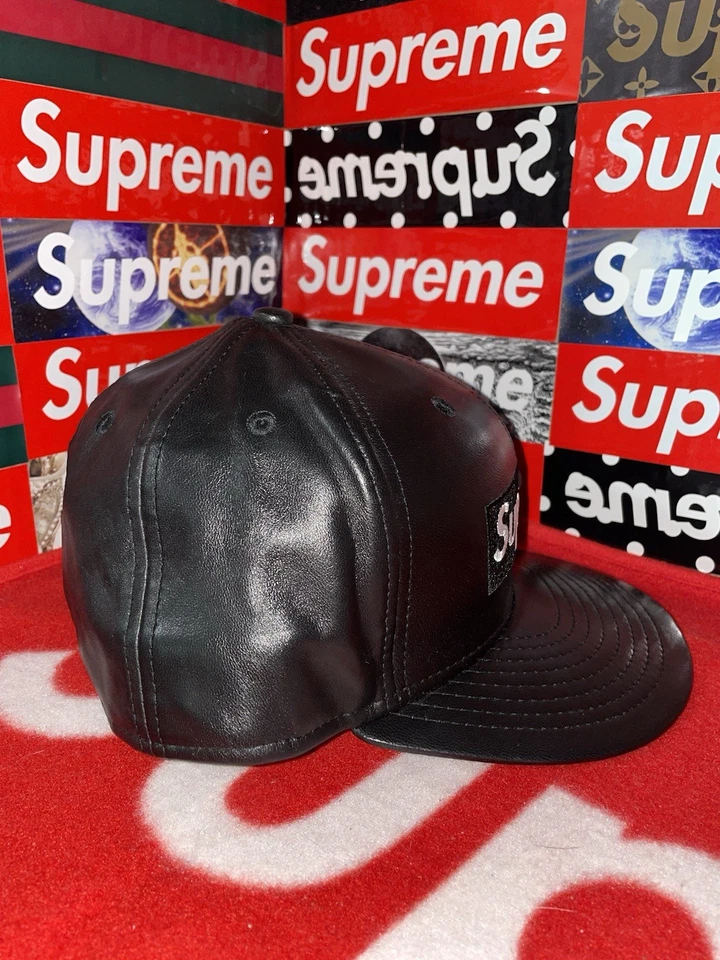 Chapéu Supreme Couro Preto New Era Caixa Logotipo FW15 Versão Boné RARO - Imagem 2 de 4