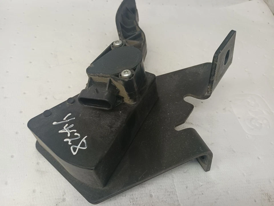 36046914C91  2006 Ford LCF Throttle Pedal  (11262227 - Image 2 of 4