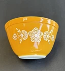 PYREX CORNING BUTTERFLY GOLD & WHITE 1 1/2 PT -750ML BAKING  & MICROWAVE BOWL
