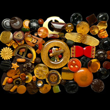 WONDERFUL Collection of Chunky & Funky Vintage Bakelite Buttons