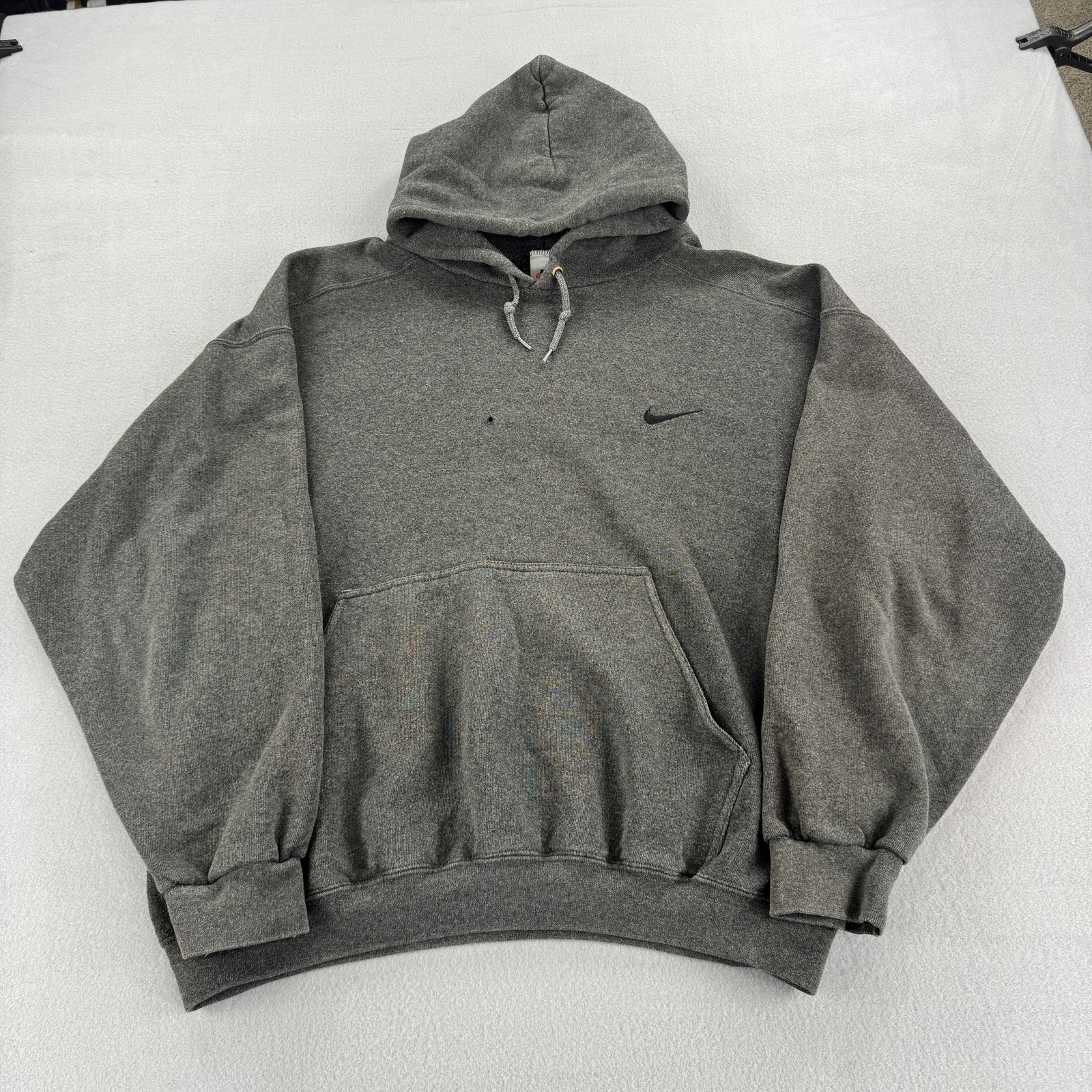 Nike Hoodie Mens Large Pullover Sweatshirt 90s vintage swoosh distressed faded