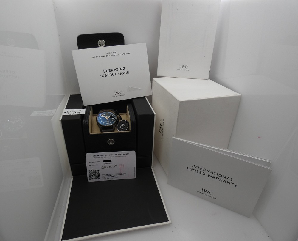 IWC Pilot's Watches IW326802 39 mm Green Dial