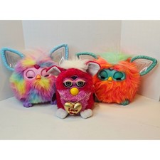 Hasbro Furby Lot of 3 Interactive Toys- Coral- Rainbow- I Love You FOR PARTS