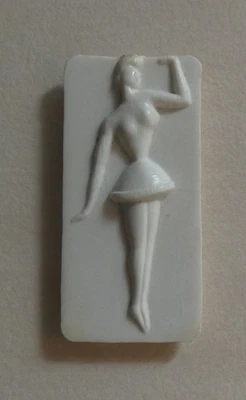 Feve ancienne Plastique - La Danseuse - Photo 1/2