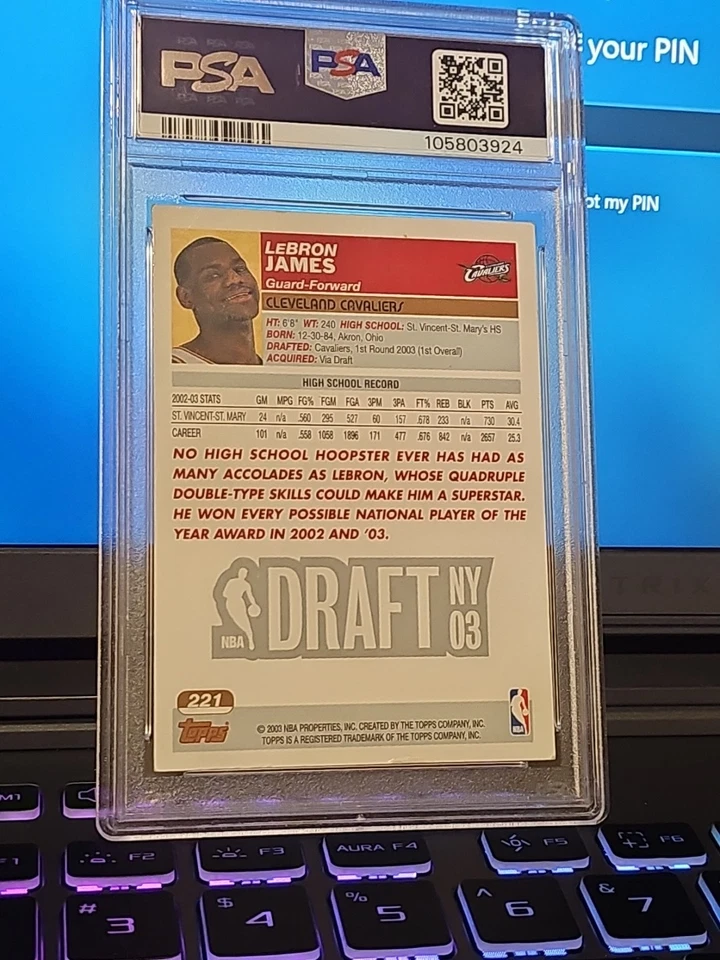 2003-04 Topps Draft Pick LeBron James #221 1ª edição (RC) - Imagem 3 de 3