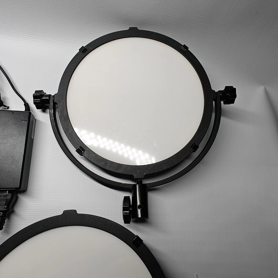 IKAN Piatto 9″ Diameter Accent Light PL90 (2 - Pack) LED 5600K Battery or AC PWR - Image 4 of 4