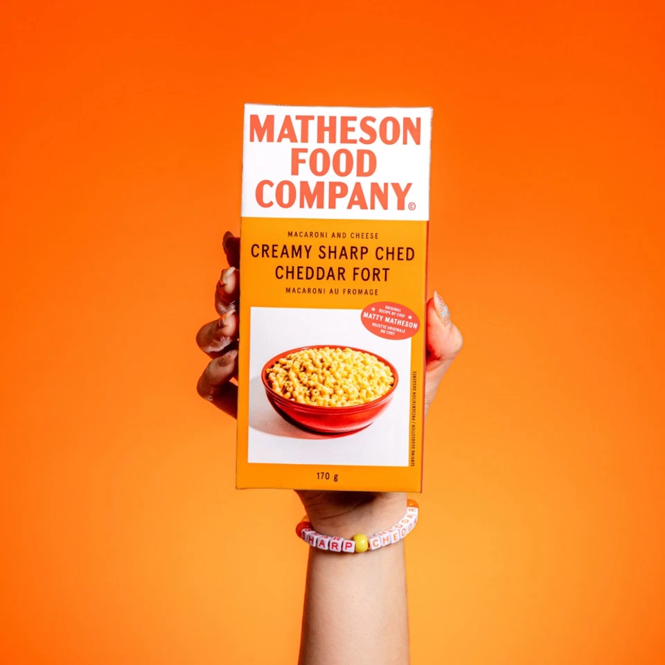 Macarrones y queso Matheson Food Company del chef Matty Matheson - 4 sabores Foto 2 de 4