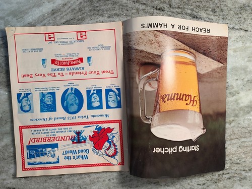 Major League Baseball Scorecards And Yearbooks Each Sold Separately - Picture 89 of 306