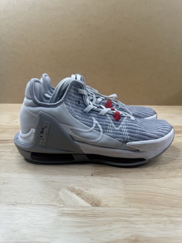 Nike LeBron Witness 6 Pure Platinum Size M/8.5 - 第 2/11 張圖片