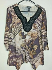 Women's Signature Studio 3/4 Sleeve Blouse Handkerchief Hem Embellished Size M