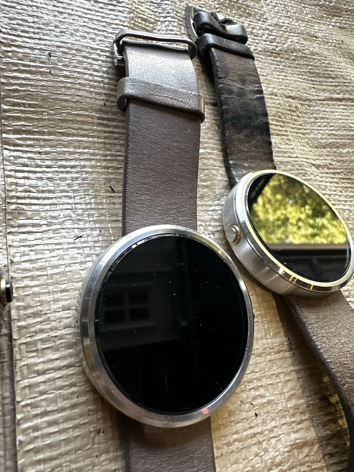 lot of 8 Motorola Moto 360 1st Gen Smart Watch "Untested" - Image 2 of 4