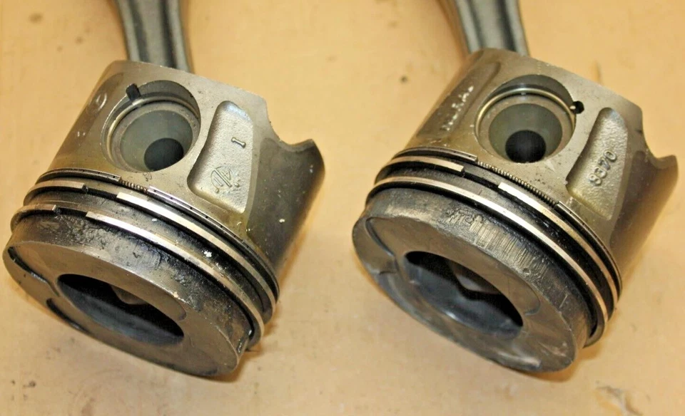 OEM 2010-2022 Sprinter 2500 3500 3.0L Left and Right Piston w/ bearings OM642 - Image 2 of 4