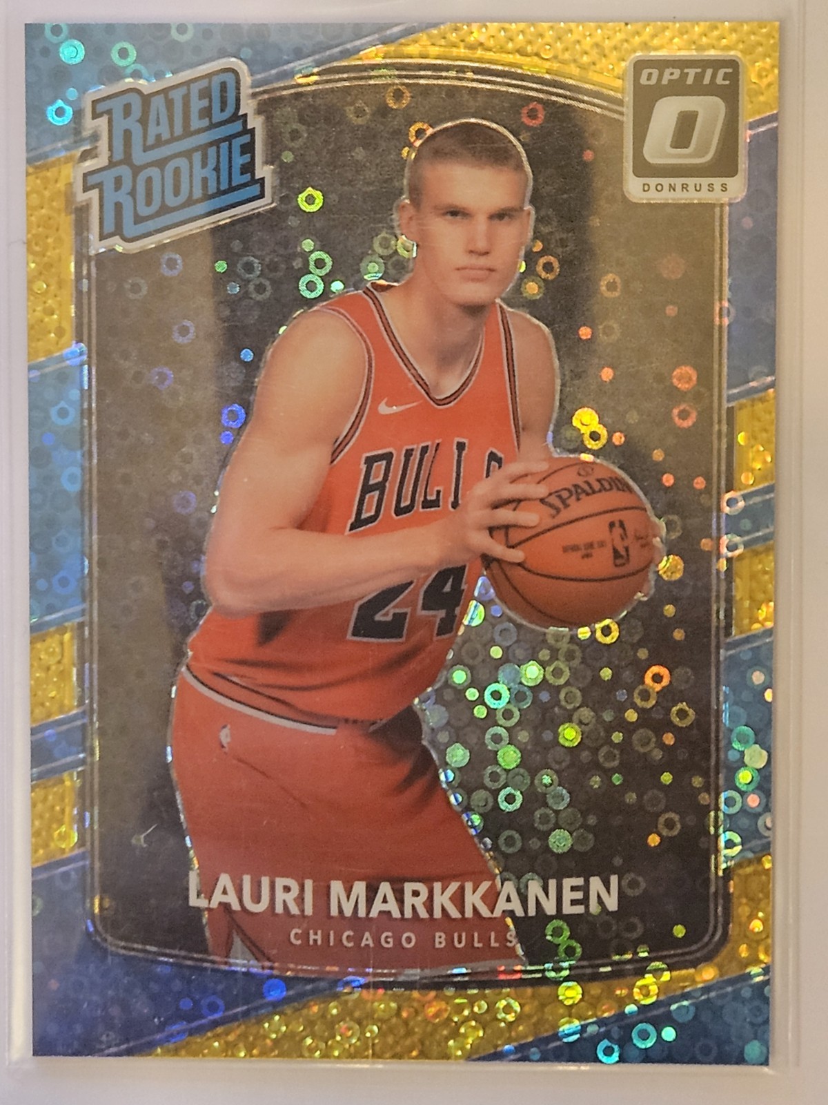 2017-18 Panini Optic Lauri Markkanen Rated Rookie Fast Break Gold /10