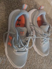 Under Armour Boys or Girls 3026182-003 Running Shoes Sneakers Size 7Y
