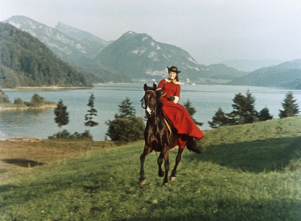 Sissi Trilogie (1-3) - Juwelen Edition - DVD & Blu-ray + Portrait eines Gesichts - Bild 4 von 4