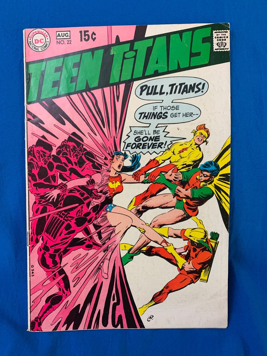 セール！ 洋書　アメコミ　Wonder Girl　Teen Titans　DC Amazon.com: Wonder Girl: Adventures of a Teen Titan: 9781401271657