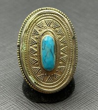 ANCIENT ANTIQUE NEAR EASTERN ISLAMIC SILVER RING WITH STONE INSERT