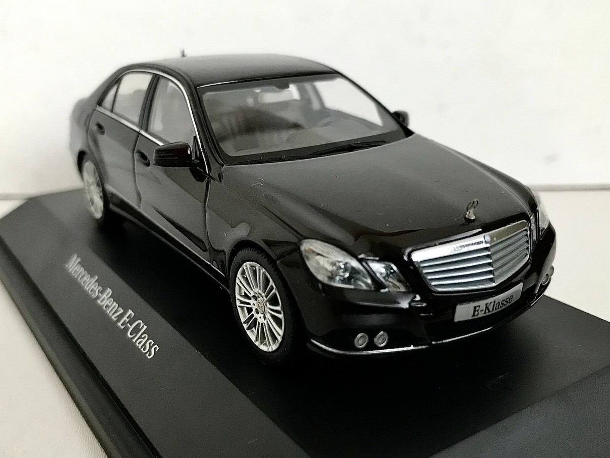 Mercedes-Benz E Elegance w212 Black 1:43 SCHUKO | eBay