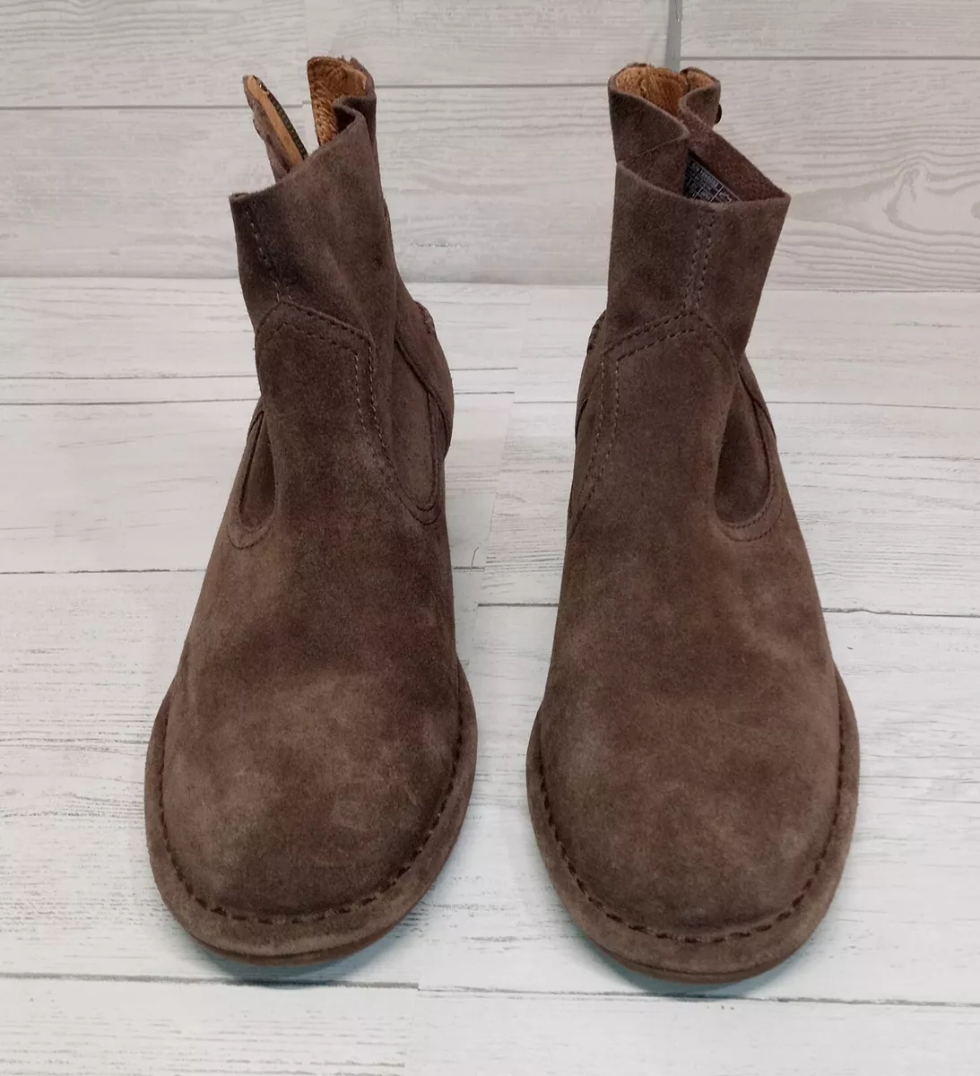Ugg bandera boot deals