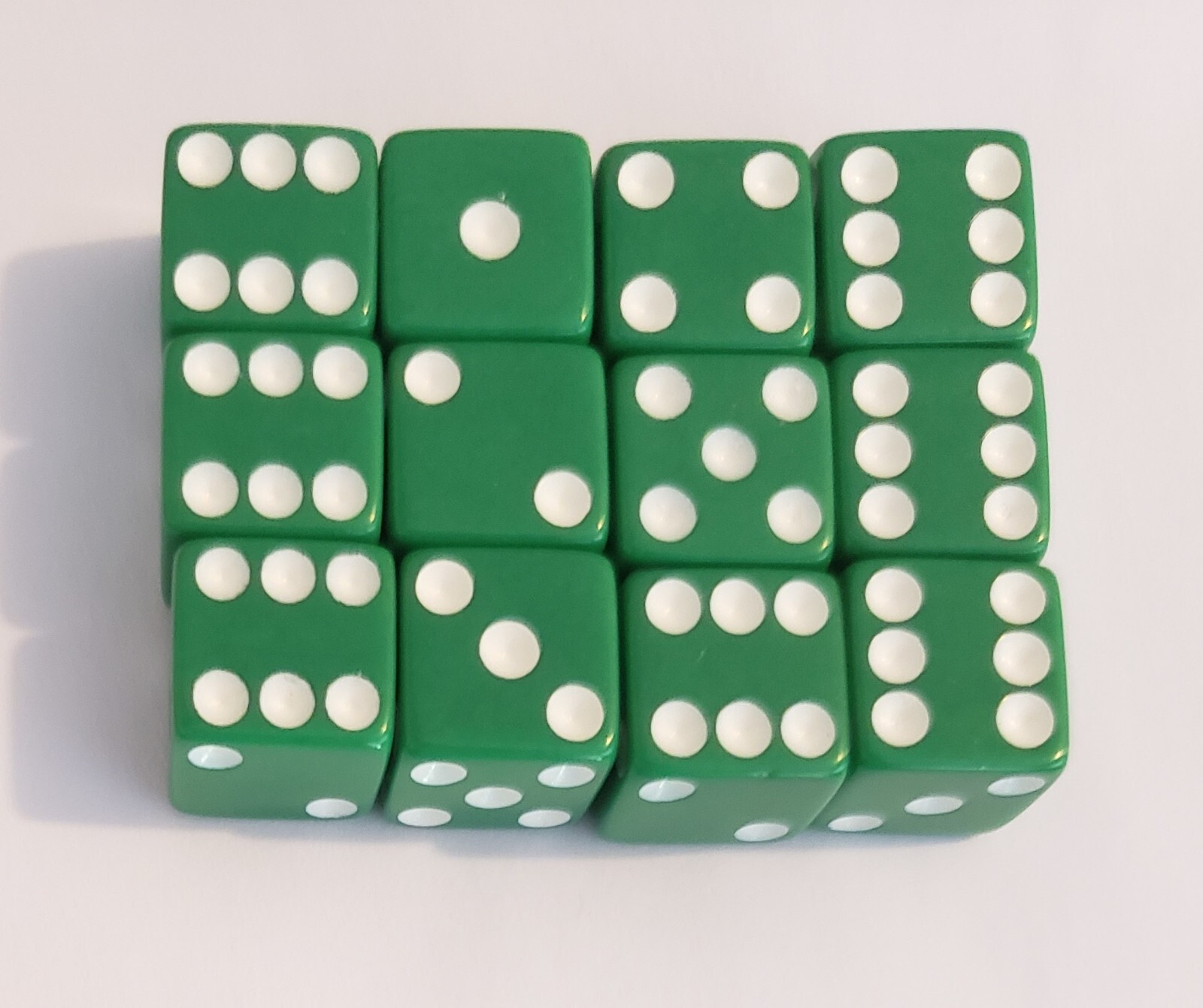 Мастерская стратегических боевых игр Властелин колец: 12 зеленых кубиков Пеленнорского Средиземья