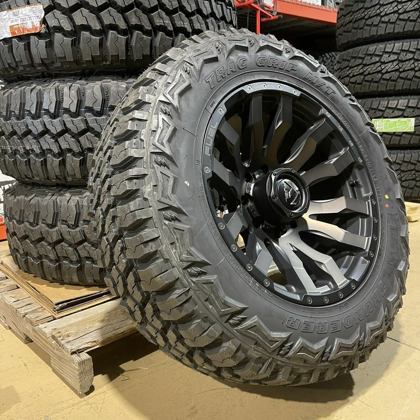 20x10 Fuel D674 Blitz Black Wheels 35