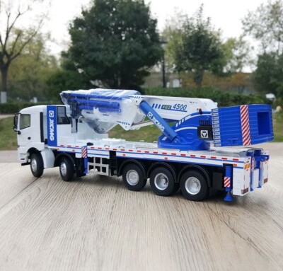 1/35 Scale XCMG SQZ4500 Articulated Boom Crane White Diecast Model
