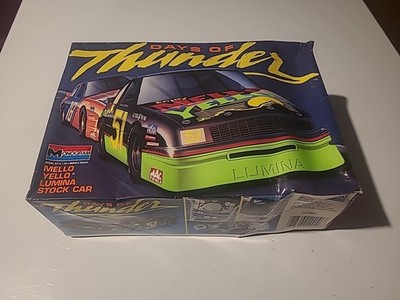 Monogram Days of Thunder Mello Yello Lumina Stock Car 1/24 Model Kit 