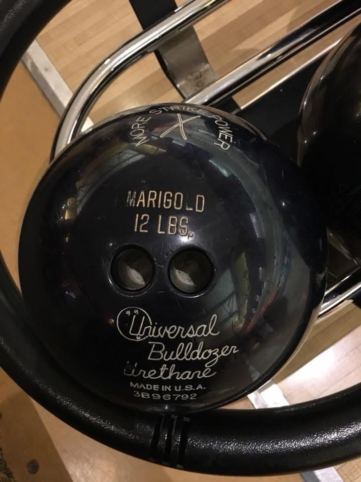 Vintage Rare Universal bulldozer Bowling Ball Marigold Bowl/