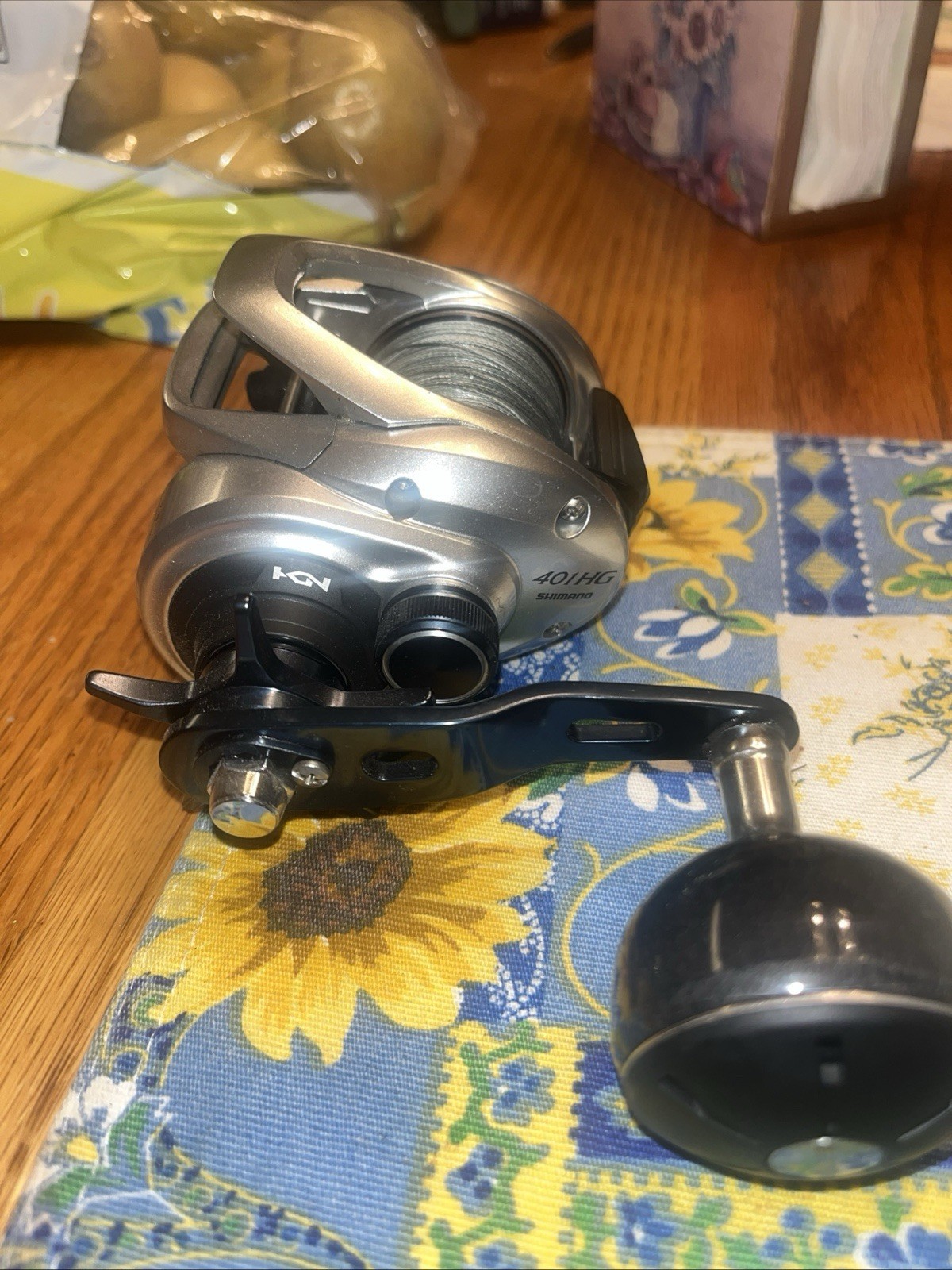 Shimano Tranx 401 HG A 7.6:1 Left Hand Casting Reel TRX401HG