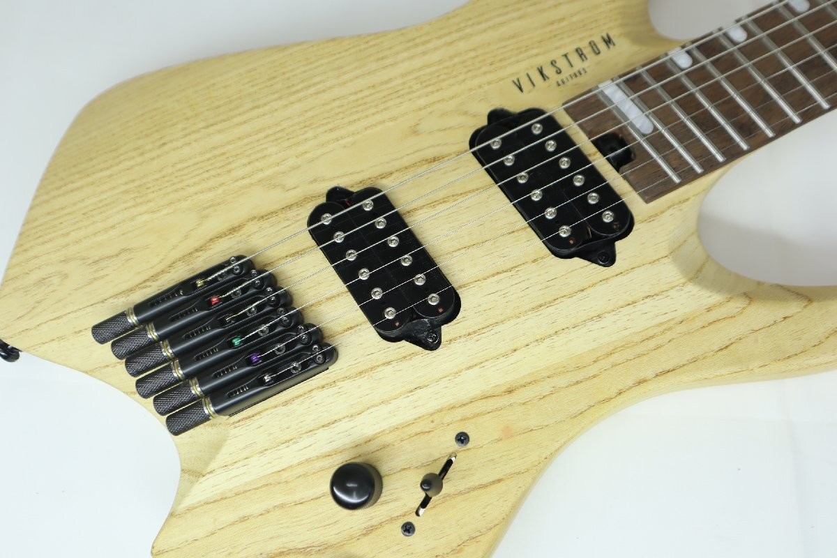 Electric Guitar Vikstrom Guitars VSMH-260NTL Headless Ash Body