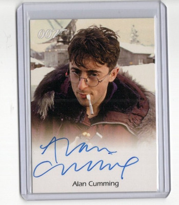James Bond Dangerous Liaisons Full Bleed Auto Autogramm Alan Cumming als Boris