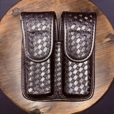 Bianchi 7902 Double Magazine Pouch Size 2 Glock 17 Snap Basket