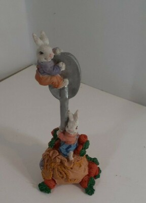 6 inch resin rabbits on spoon very cute good