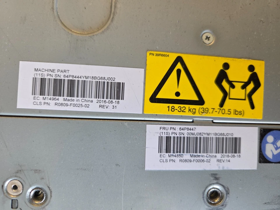 IBM Stotewize 2076-24F V7000 G2 24 x 1.2TB 6Gb SAS 28TB 2 x Controllers 12Gb SAS - Image 4 of 4