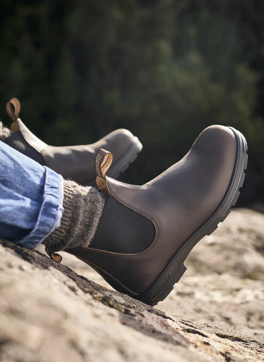 Blundstone 2340 Boots Unisex Classic Chelsea Brown Leather Ankle